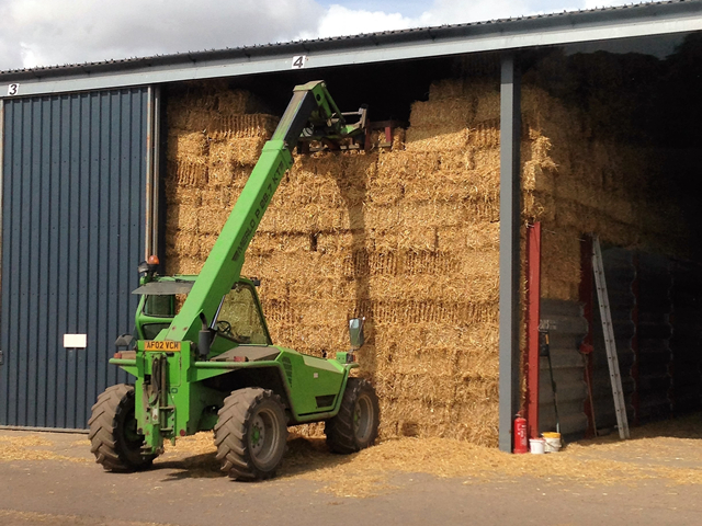 stacking straw image